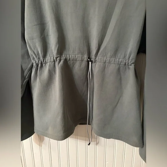 Varley Gray Funnel Neck Drawstring Waist Pullover Sweatshirt Top Size M - Picture 2 of 8